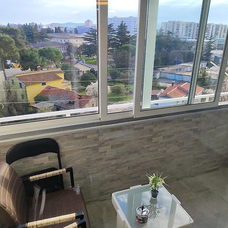 Apartment Zara With Garage Exterior foto